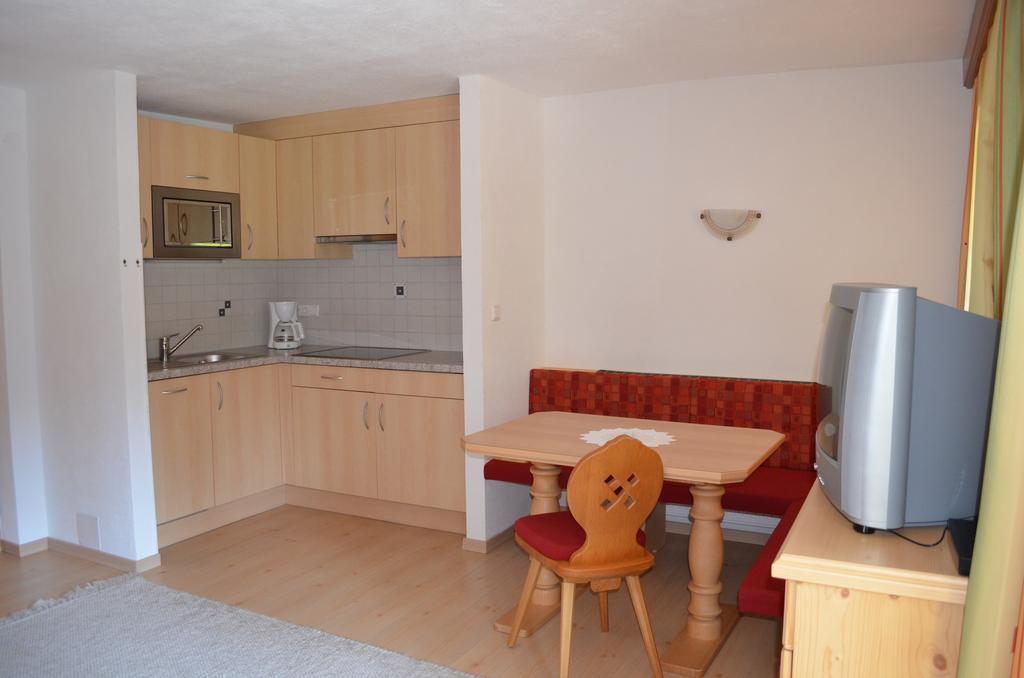 Hotel Laerchenhof Leutasch Habitación foto